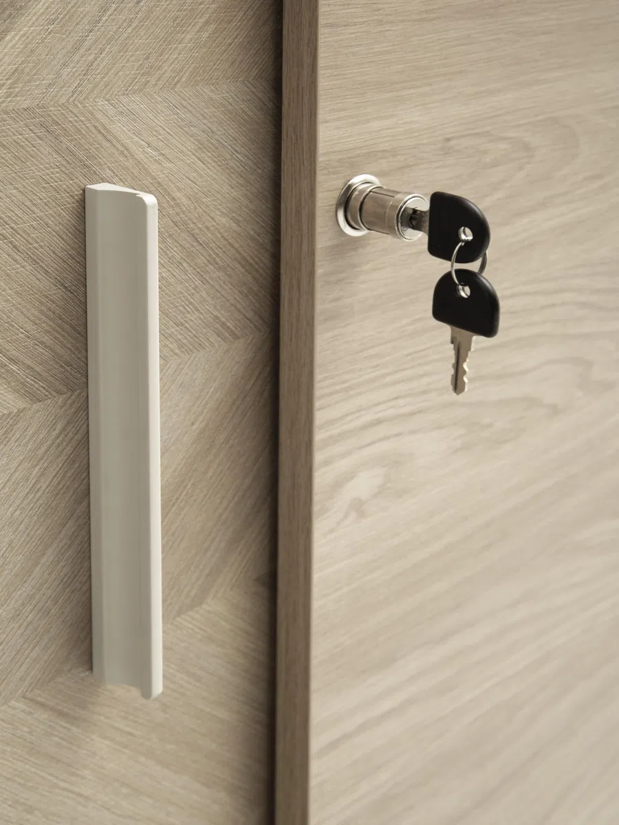 Schildmeyer Aktenschrank Arezzo 702099, abschließbar, Eiche hell Dekor/Fischgräten Dekor, 80 x 38,2 x 150 cm